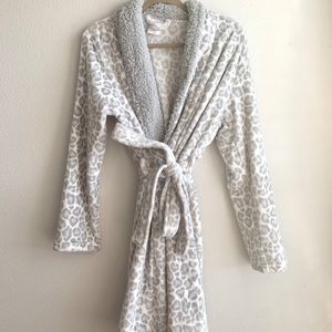 Soft Robe Never Worn
